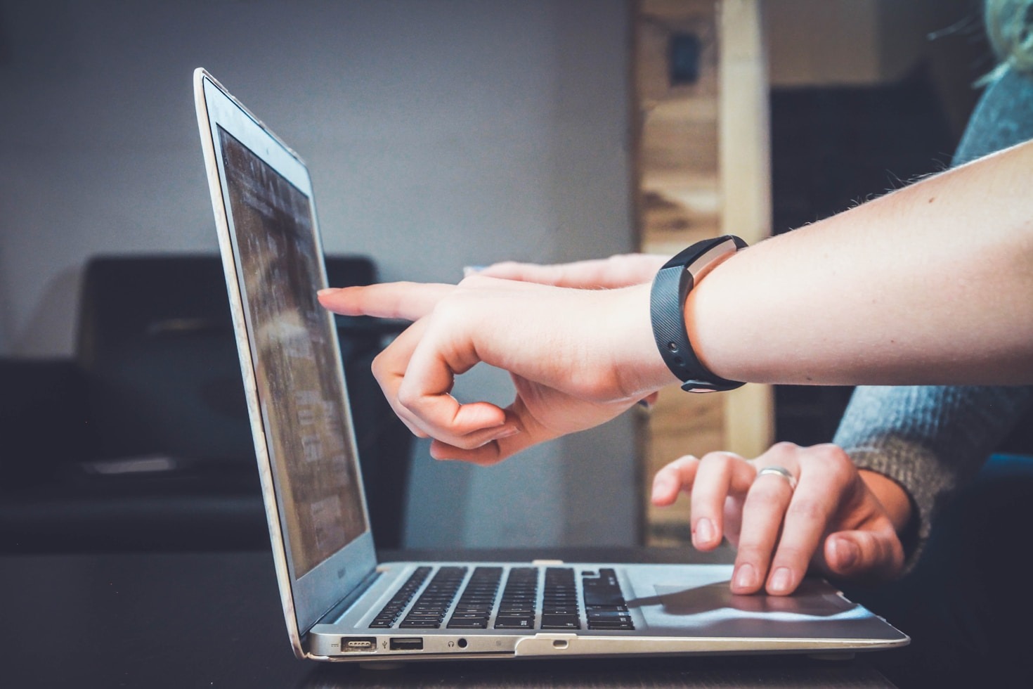 How to Strengthen Bonds With Your Clients